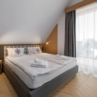 850_8929_Easy-Resize.com