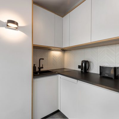 850_8958_Easy-Resize.com