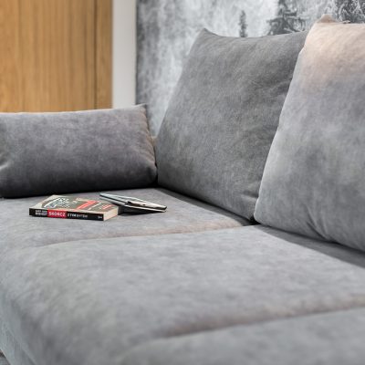 850_8977_Easy-Resize.com